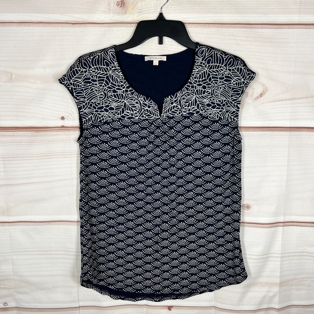 Skies Are Blue Top Womens Medium Blue Embroidered‎ Tee Cap Sleeve T-Shirt Knit